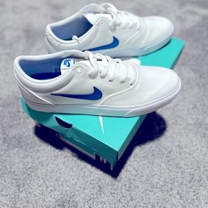Nike SB White/Blue Canvas Shoes Size 13 Mens